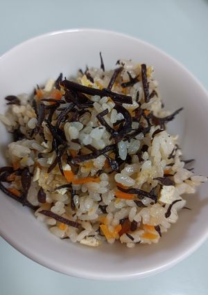 ひじきの炊き込みご飯-レシピのメイン写真