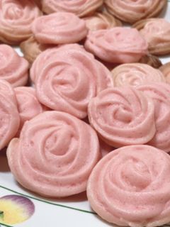 いちご風味の絞り出しクッキー-レシピのメイン写真