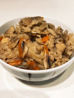 炊き込みご飯(母からの伝授ごはん)-レシピのメイン写真