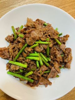 牛肉とにんにくの芽のオイスターソース炒め-レシピのメイン写真