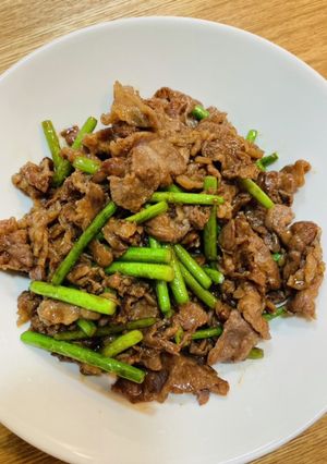 牛肉とにんにくの芽のオイスターソース炒め-レシピのメイン写真