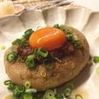 鯖缶豆腐ハンバーグ 麻辣卵黄ダレ