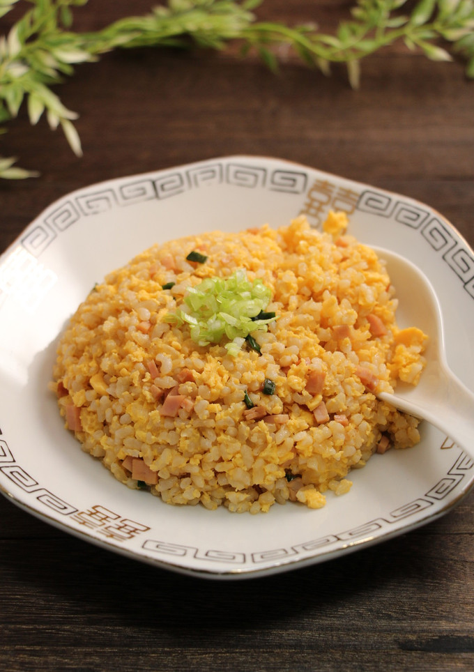 レンジで簡単！本格炒め炒飯☆焦がしネギ油-レシピのメイン写真