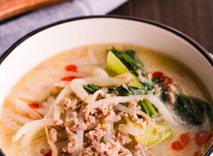 もやしとチンゲン菜の旨辛坦々スープ-レシピのメイン写真