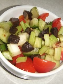野菜と黒にんにくのさっぱりおつまみサラダ-レシピのメイン写真