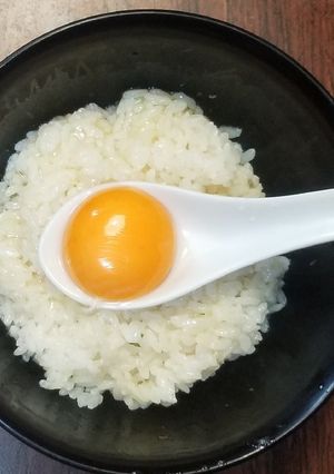卵かけご飯と卵の割り方-レシピのメイン写真