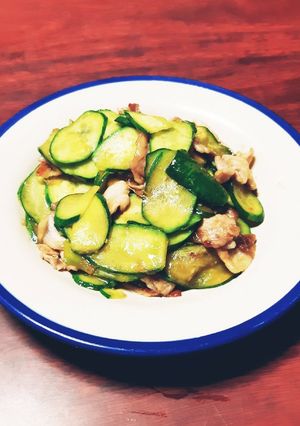 簡単◎きゅうりと豚肉のしょうが炒め-レシピのメイン写真