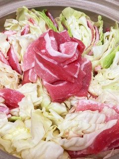 子供も大好き豚肉味噌鍋(バラ肉)-レシピのメイン写真