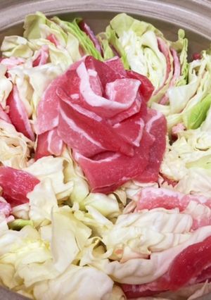 子供も大好き豚肉味噌鍋（バラ肉）-レシピのメイン写真