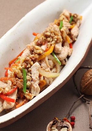 鶏肉のくるみソース炒め-レシピのメイン写真