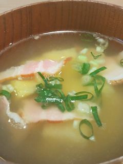 簡単!ベーコンの味噌汁-レシピのメイン写真