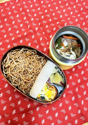 焼きそば(直前に混ぜるタイプ)弁当-レシピのメイン写真
