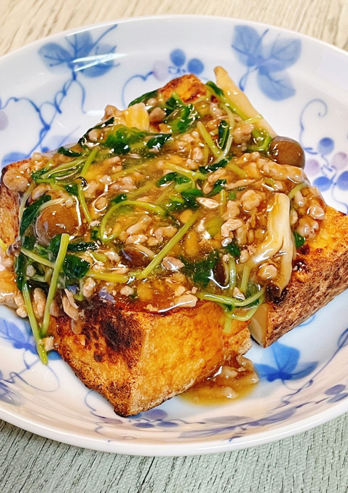 カリッと厚揚げのアツアツ豆苗餡かけ-レシピのメイン写真
