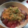マグロの刺身の長芋オクラ乗せ