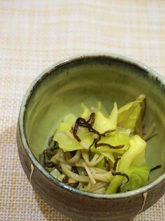 蒸しキャベツとえのきの塩こんぶ和え-レシピのメイン写真