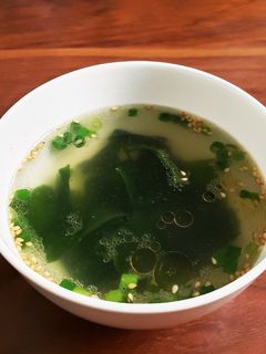 あっという間に簡単☆即席わかめスープ-レシピのメイン写真