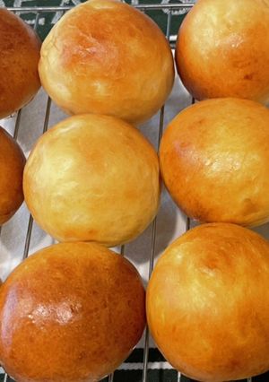 ブリオッシュ生地のまるパン-レシピのメイン写真