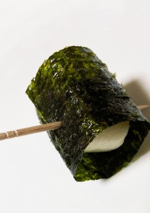 お麩海苔巻 おやつ、おつまみに-レシピのメイン写真