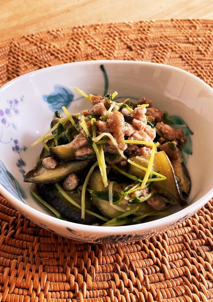 なすと豆苗のウマ味噌炒め-レシピのメイン写真