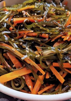 切り昆布と人参の梅煮-レシピのメイン写真