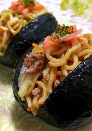 焼きそば おにぎり(ドック or 三角)-レシピのメイン写真
