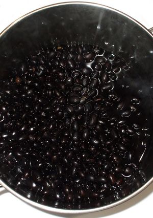 黒豆煮♪簡単黒豆の煮方♪妊活の漢方食養生-レシピのメイン写真