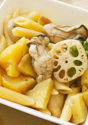 牡蠣と秋野菜のアヒージョ風ペンネ-レシピのメイン写真