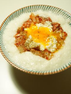 とろろご飯(キムチ・卵・コショウ)-レシピのメイン写真