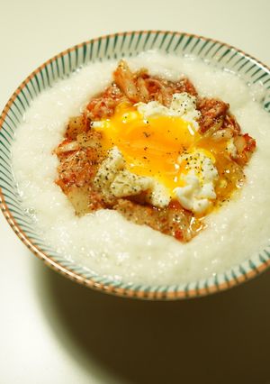 とろろご飯(キムチ・卵・コショウ)-レシピのメイン写真
