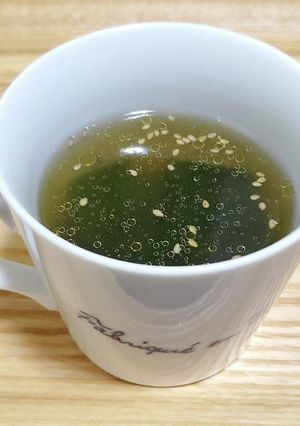 マグカップで☆わかめスープ-レシピのメイン写真