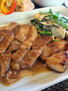 焼いてソースをかけるだけ!ポークソテー-レシピのメイン写真