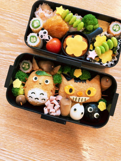 キャラ弁 トトロ&ネコバス いなり寿司-レシピのメイン写真