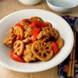 *鶏手羽とれんこんの黒酢煮*