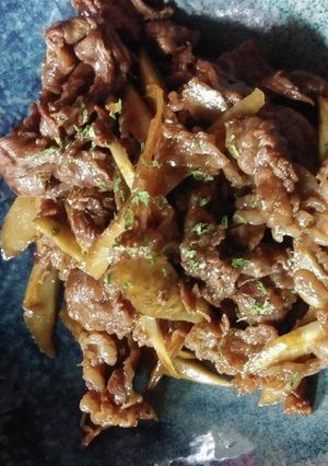 牛肉ごんぼ炒め-レシピのメイン写真