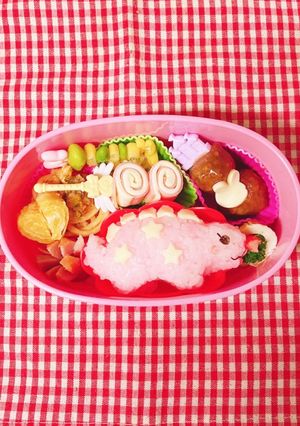 恐竜弁当　ステゴサウルス　デコ弁キャラ弁-レシピのメイン写真
