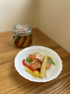 彩り野菜と鮭のマリネ【ここから栄養士】-レシピのメイン写真