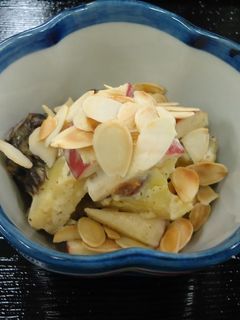さつま芋とリンゴのサラダ-レシピのメイン写真
