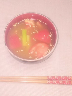 グリーンアスパラとザク切りトマトの味噌汁-レシピのメイン写真