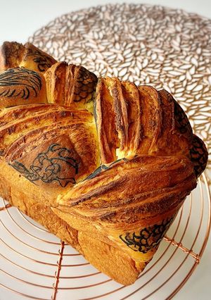 柔らかなクリームチーズ折り込み食パン-レシピのメイン写真