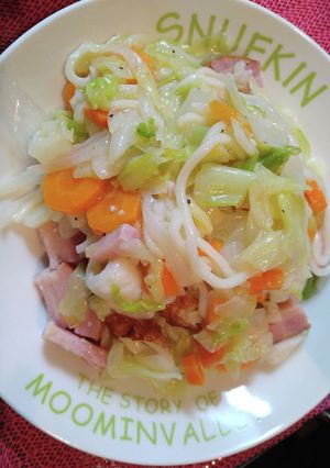 ベーコン鶏ガラスープで「焼きうどん」-レシピのメイン写真