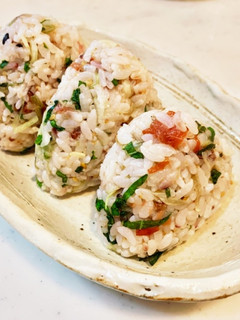 シャキうま♪/ミョウガ梅干し大葉おにぎり-レシピのメイン写真