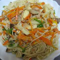 รูปของ ツナと野菜の焼きそうめん