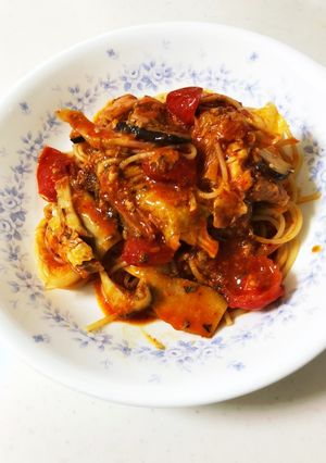 魅惑のハリッサ★鯖缶とトマトのパスタ-レシピのメイン写真