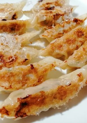 まずは基本からニラ餃子♪小麦粉♪-レシピのメイン写真
