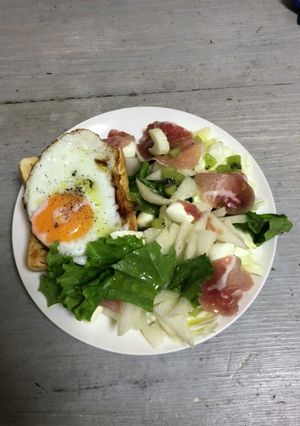 フルーツと生ハムチーズサラダ-レシピのメイン写真