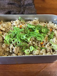 メスティンで炊き込みご飯-レシピのメイン写真
