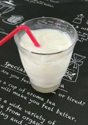パイナップルジュースで☆簡単ラッシー-レシピのメイン写真