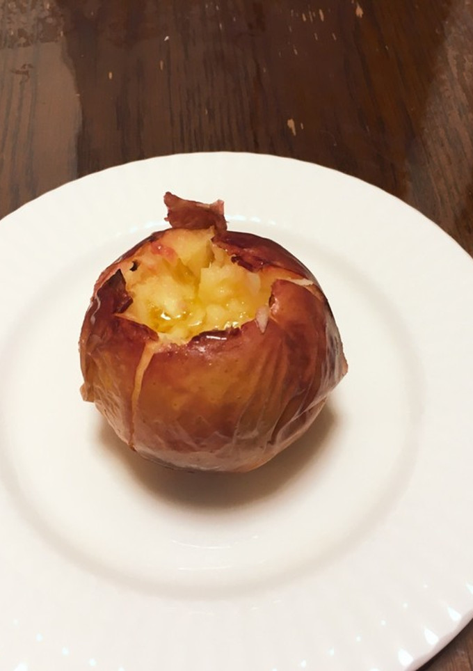 *簡単*りんご丸ごとオーブン焼き-レシピのメイン写真