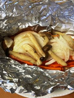 切って包んで焼くだけ!鮭のホイル焼き-レシピのメイン写真