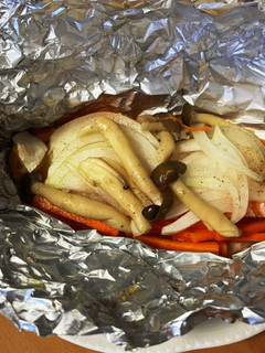 切って包んで焼くだけ!鮭のホイル焼き-レシピのメイン写真